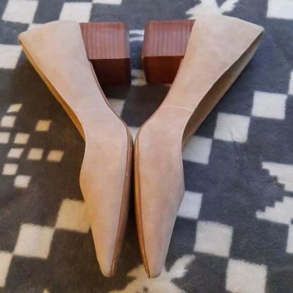 Sole Society Beige Suede Heels - Picture 2 of 9